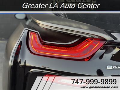 2015 BMW i8   - Photo 12 - Sun Valley, CA 91352