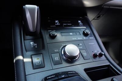 2015 Lexus CT 200h - Photo 33 - Sun Valley, CA 91352