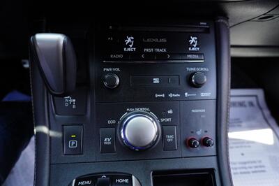 2015 Lexus CT 200h - Photo 31 - Sun Valley, CA 91352