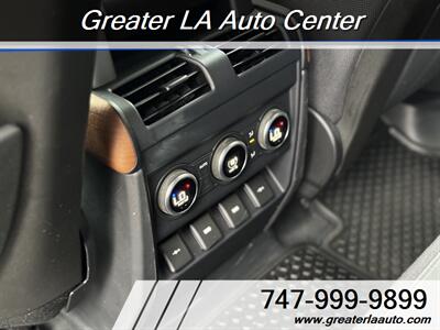 2020 Land Rover Defender 110 X   - Photo 26 - Sun Valley, CA 91352