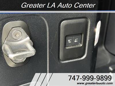 2020 Land Rover Defender 110 X   - Photo 47 - Sun Valley, CA 91352