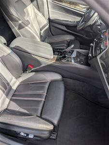 2022 BMW 5 Series 540i - Photo 14 - Sun Valley, CA 91352
