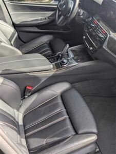 2022 BMW 5 Series 540i - Photo 13 - Sun Valley, CA 91352