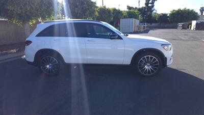 2022 Mercedes-Benz GLC GLC 300   - Photo 3 - Sun Valley, CA 91352