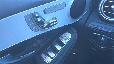2022 Mercedes-Benz GLC GLC 300   - Photo 8 - Sun Valley, CA 91352
