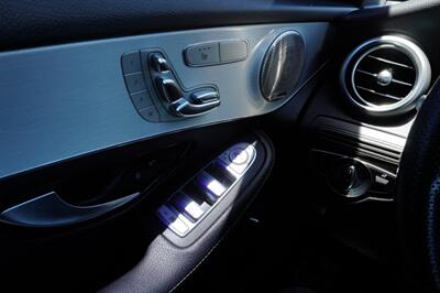 2021 Mercedes-Benz GLC GLC 300 - Photo 16 - Sun Valley, CA 91352