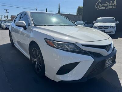 2018 Toyota Camry SE   - Photo 3 - Sun Valley, CA 91352