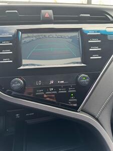 2018 Toyota Camry SE   - Photo 20 - Sun Valley, CA 91352