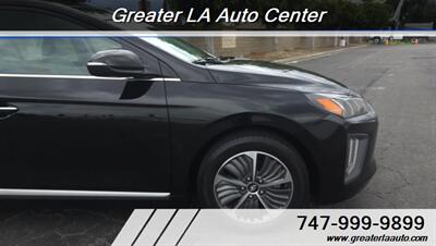 2021 Hyundai IONIQ Plug-in Hybrid Limited   - Photo 11 - Sun Valley, CA 91352
