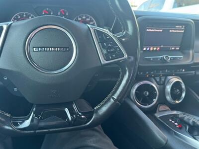 2021 Chevrolet Camaro LT   - Photo 15 - Sun Valley, CA 91352