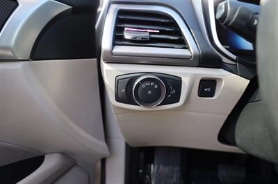 2019 Ford Fusion Hybrid SE - Photo 19 - Sun Valley, CA 91352