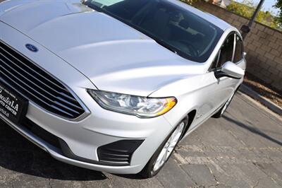 2019 Ford Fusion Hybrid SE - Photo 6 - Sun Valley, CA 91352