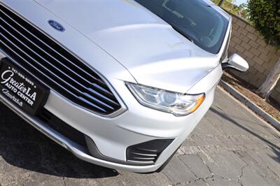 2019 Ford Fusion Hybrid SE - Photo 8 - Sun Valley, CA 91352
