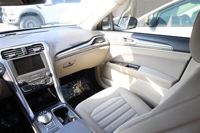 2019 Ford Fusion Hybrid SE - Photo 33 - Sun Valley, CA 91352