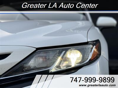 2020 Toyota Camry SE Nightshade - Photo 2 - Sun Valley, CA 91352