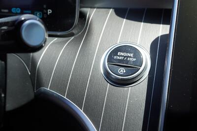 2022 Mercedes-Benz C 300   - Photo 33 - Sun Valley, CA 91352