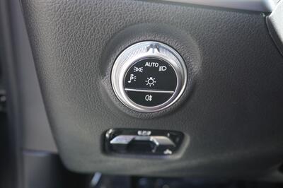 2022 Mercedes-Benz C 300   - Photo 32 - Sun Valley, CA 91352