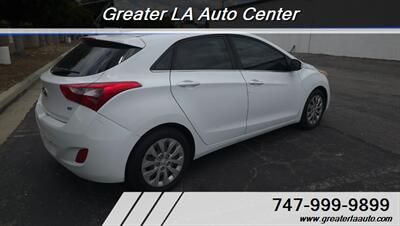 2017 Hyundai ELANTRA GT   - Photo 6 - Sun Valley, CA 91352