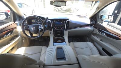 2015 Cadillac Escalade Premium - Photo 33 - Sun Valley, CA 91352