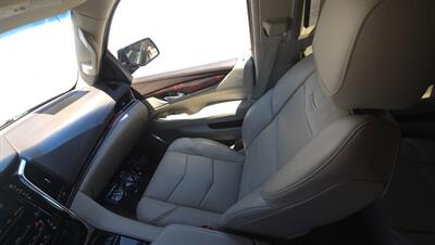 2015 Cadillac Escalade Premium - Photo 31 - Sun Valley, CA 91352