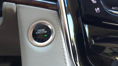 2015 Cadillac Escalade Premium - Photo 14 - Sun Valley, CA 91352