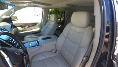 2015 Cadillac Escalade Premium - Photo 29 - Sun Valley, CA 91352