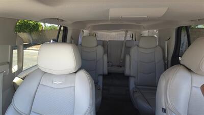 2015 Cadillac Escalade Premium - Photo 30 - Sun Valley, CA 91352