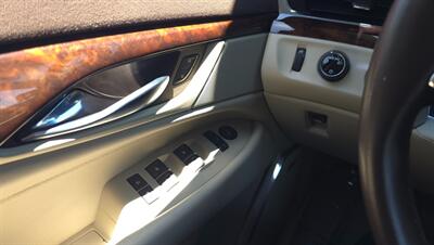 2015 Cadillac Escalade Premium - Photo 18 - Sun Valley, CA 91352
