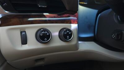 2015 Cadillac Escalade Premium - Photo 12 - Sun Valley, CA 91352