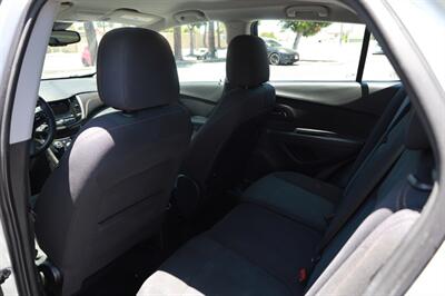 2020 Chevrolet Trax LS   - Photo 15 - Sun Valley, CA 91352