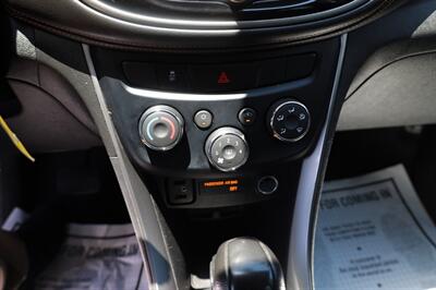 2020 Chevrolet Trax LS   - Photo 21 - Sun Valley, CA 91352