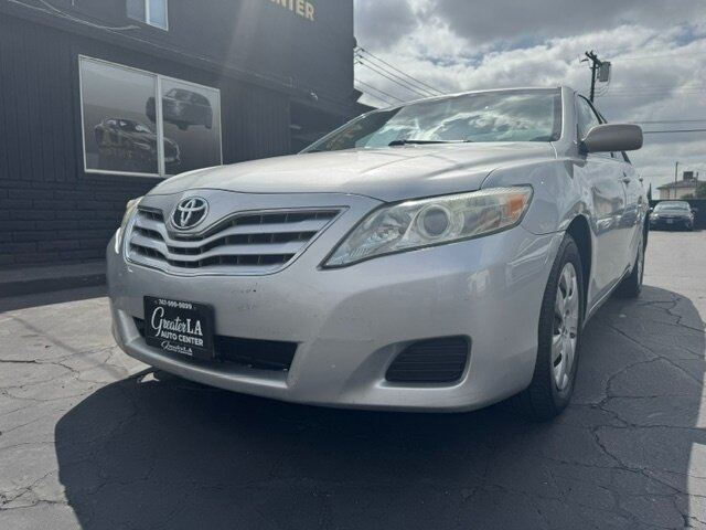 2011 Toyota Camry   - Photo 1 - Sun Valley, CA 91352