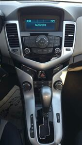 2015 Chevrolet Cruze LS Auto - Photo 11 - Sun Valley, CA 91352