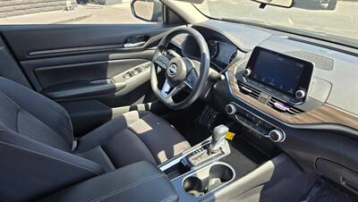 2024 Nissan Altima 2.5 SV - Photo 14 - Sun Valley, CA 91352