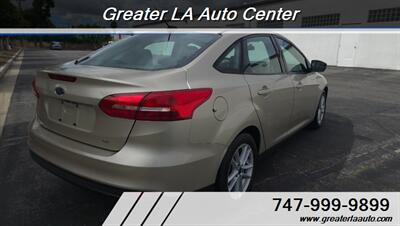 2018 Ford Focus SE   - Photo 7 - Sun Valley, CA 91352