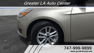 2018 Ford Focus SE   - Photo 9 - Sun Valley, CA 91352