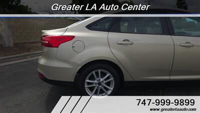 2018 Ford Focus SE   - Photo 11 - Sun Valley, CA 91352