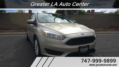 2018 Ford Focus SE   - Photo 2 - Sun Valley, CA 91352