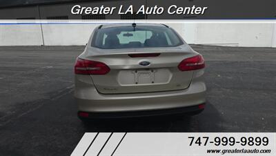 2018 Ford Focus SE   - Photo 8 - Sun Valley, CA 91352