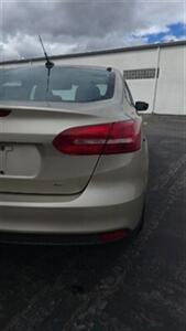 2018 Ford Focus SE   - Photo 14 - Sun Valley, CA 91352
