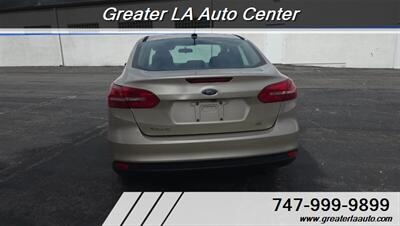 2018 Ford Focus SE   - Photo 8 - Sun Valley, CA 91352