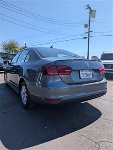 2013 Volkswagen Jetta Hybrid - Photo 8 - Sun Valley, CA 91352