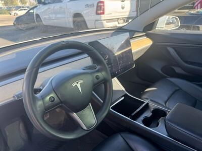 2020 Tesla Model 3 Long Range   - Photo 16 - Sun Valley, CA 91352