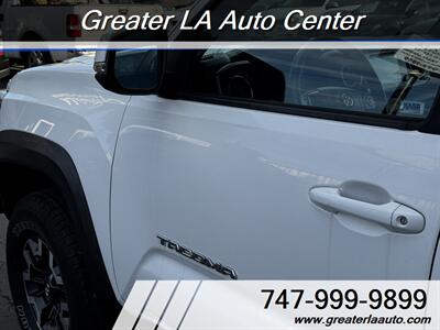 2019 Toyota Tacoma TRD Off-Road   - Photo 10 - Sun Valley, CA 91352