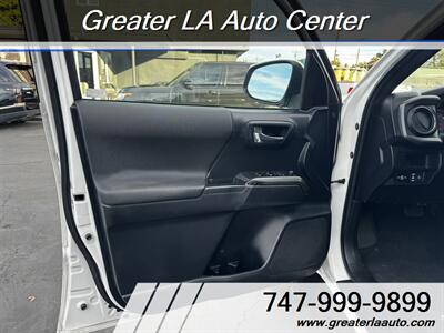 2019 Toyota Tacoma TRD Off-Road   - Photo 12 - Sun Valley, CA 91352