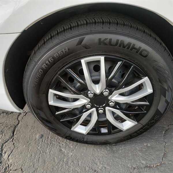 2011 Toyota Camry LE - Photo 17 - San Diego, CA 92115