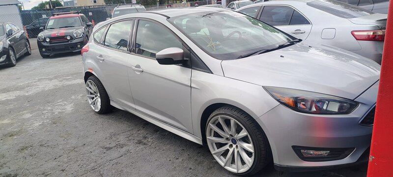 2016 Ford Focus SE - Photo 3 - San Diego, CA 92115