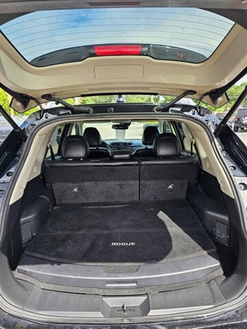 2017 Nissan Rogue Hybrid SL - Photo 7 - San Diego, CA 92115