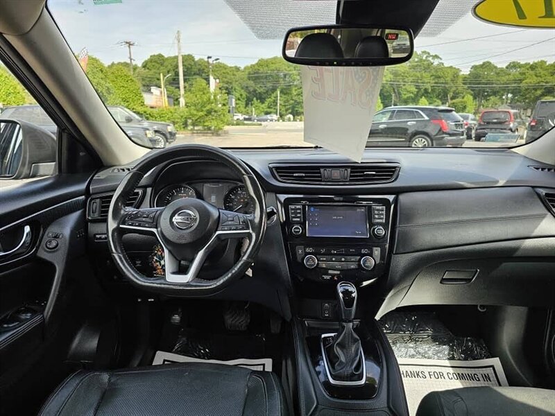 2017 Nissan Rogue Hybrid SL - Photo 5 - San Diego, CA 92115