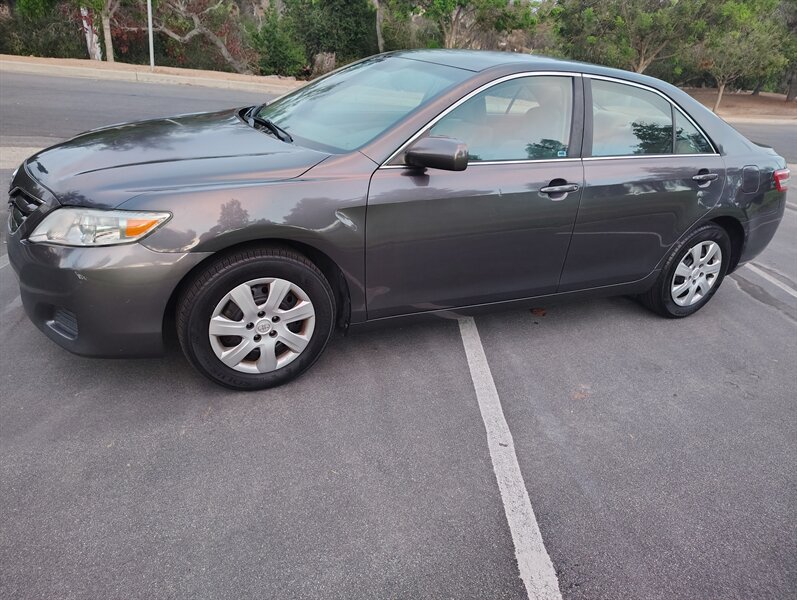 2010 Toyota Camry LE - Photo 2 - San Diego, CA 92115